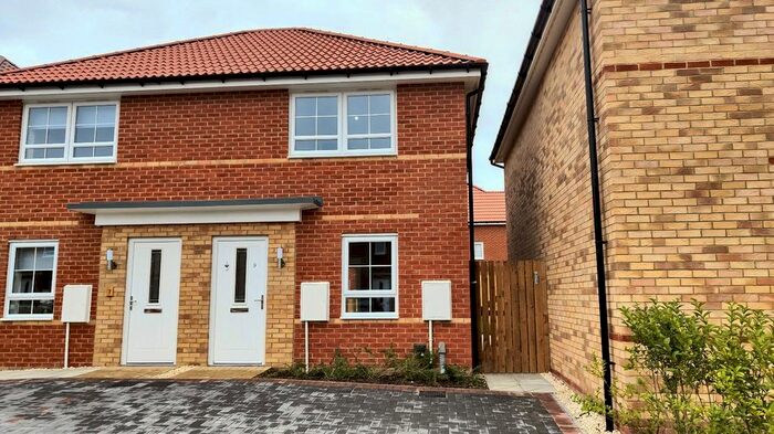 2 Bedroom Semi-Detached House To Rent In Langley Road, Harworth, Doncaster, Nottinghamshire, DN11