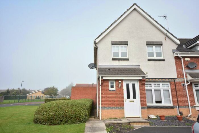 3 Bedroom Semi-Detached House To Rent In Newington Drive, Preston Grange., NE29