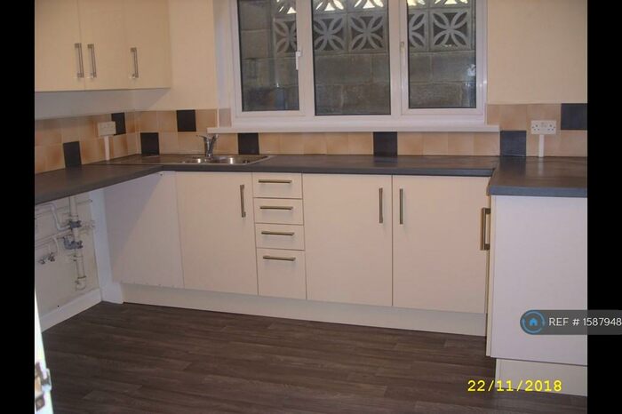 2 Bedroom Terraced House To Rent In Mount Pleasant Road Risca, Risca, Newport, NP11