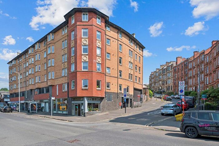 2 Bedroom Flat For Sale In Oban Drive, Flat /, North Kelvinside, Glasgow, G20