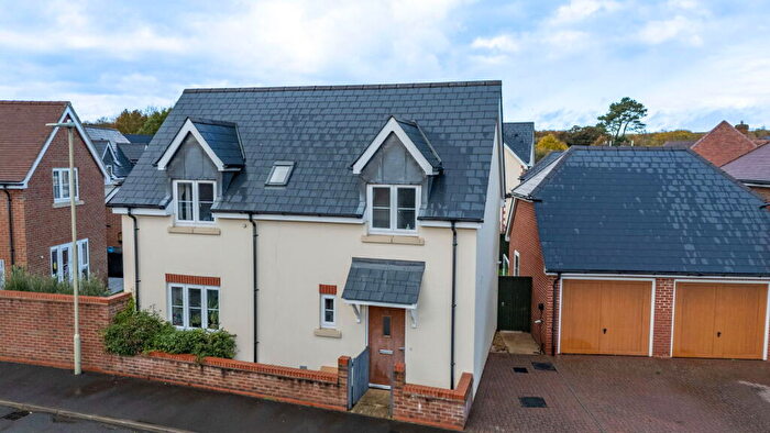 3 Bedroom Detached House For Sale In Richard Adams Way, Whitchurch, RG28