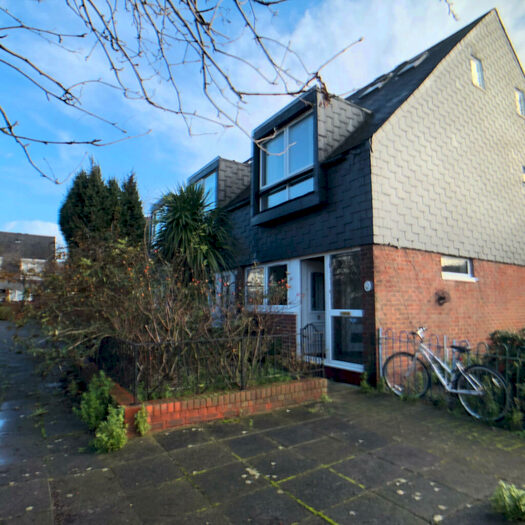 3 Bedroom Semi-Detached House To Rent In Ludwick Mews, London, SE14