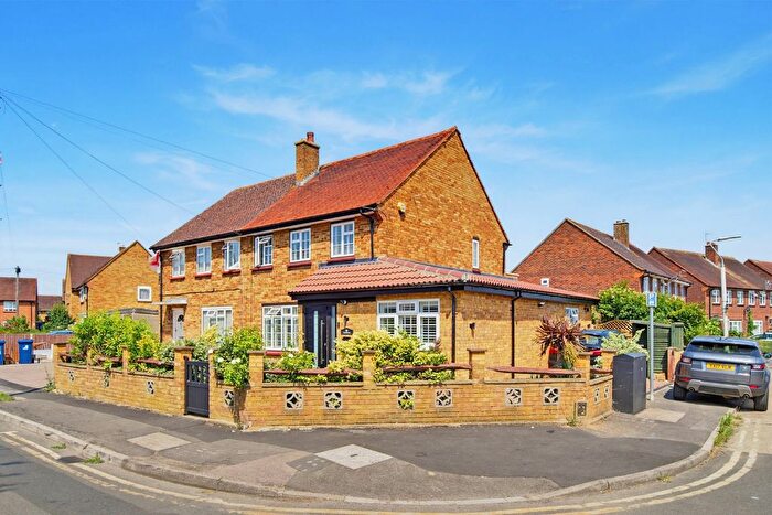 4 Bedroom Semi-Detached House For Sale In St. Peters Road, Cowley, Uxbridge, UB8