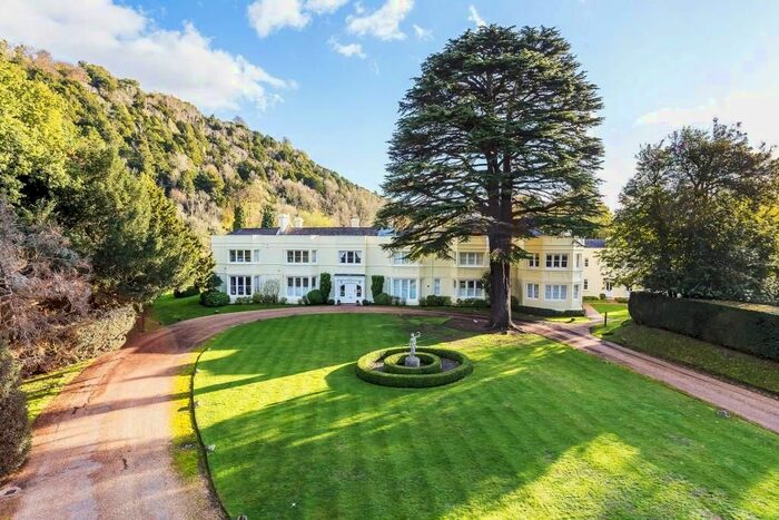 2 Bedroom Flat To Rent In London Road, Dorking, RH5