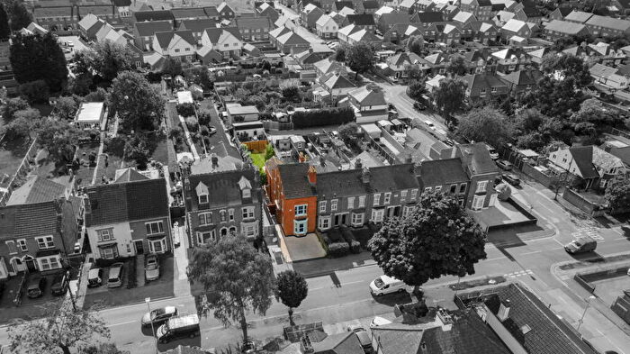 4 Bedroom End Of Terrace House For Sale In Tuffley Avenue, Gloucester, GL1