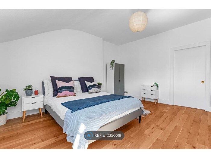 2 Bedroom Flat To Rent In Northumberland Street, Edinburgh, EH3