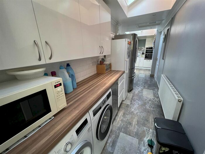 3 Bedroom Detached House For Sale In Blenheim Drive, Prescot, L34