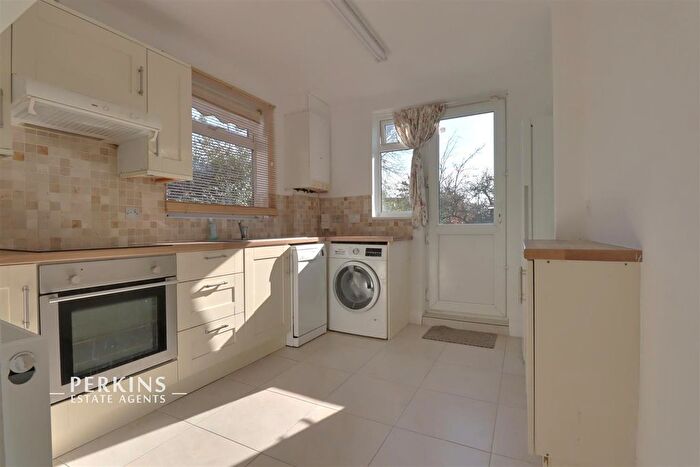 2 Bedroom Maisonette To Rent In Ferrymead Gardens, Greenford, UB6