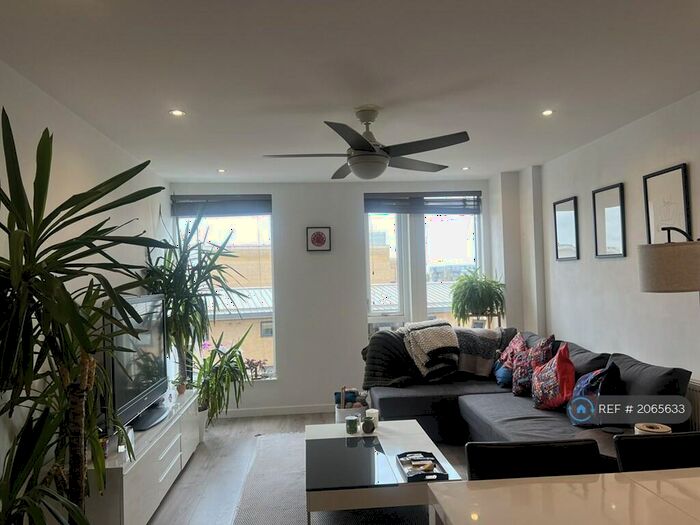 2 Bedroom Flat To Rent In Marque House, Cambridge, CB2