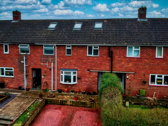 4 Bedroom Terraced House To Rent In Stanfield, Tadley, RG26
