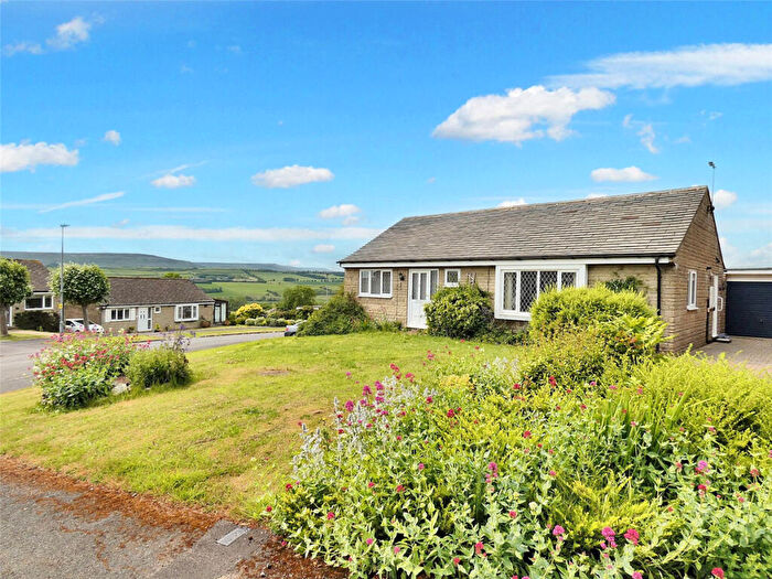 2 Bedroom Detached Bungalow For Sale In Park View, Leyburn, DL8