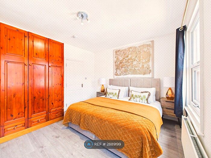 4 Bedroom Terraced House To Rent In Ridgway Road, Luton, LU2