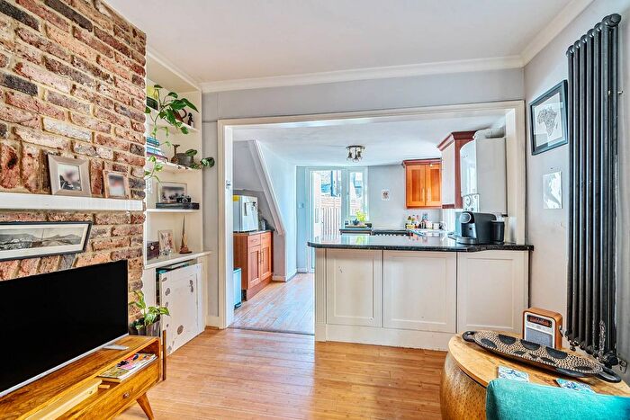 2 Bedroom Flat For Sale In Kilkie Street, Sands End, London, SW6