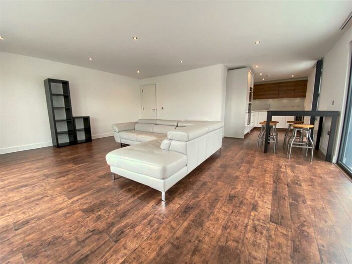 2 Bedroom Duplex To Rent In Paragon Mill, Cotton Street, Manchester, M4