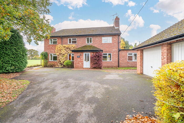 4 Bedroom Detached House For Sale In Kingsland, Leominster, HR6