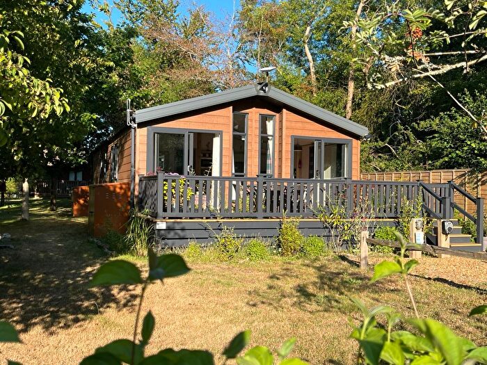 3 Bedroom Lodge For Sale In Sandyballs, Godshill, Fordingbridge, SP6