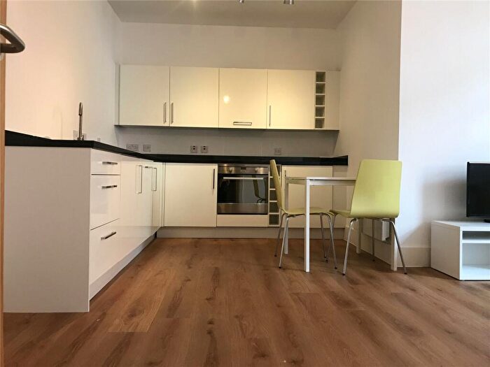 1 Bedroom Flat To Rent In Town Hall, Bexley Square, Salford, Manchester, M3