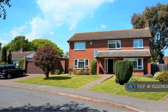 4 Bedroom Detached House To Rent In Oaks Park, Rough Common, Canterbury, CT2