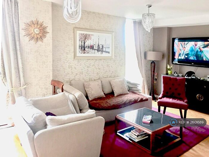 1 Bedroom Flat To Rent In Lark Court, London, NW9