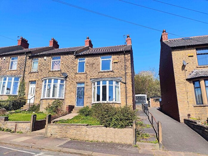 3 Bedroom End Of Terrace House For Sale In Fir Road, Marsh, Huddersfield, HD1