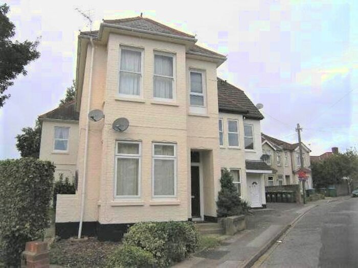1 Bedroom Flat To Rent In West Road, Southampton, SO19