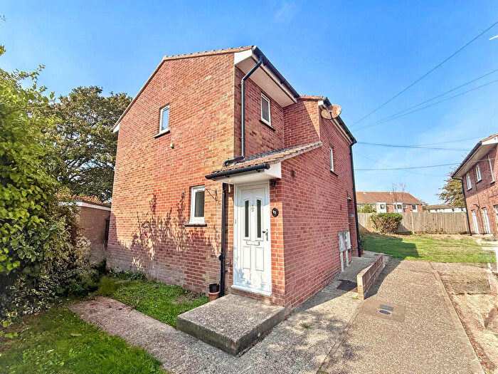 1 Bedroom Flat For Sale In Byron Road, Rustington, BN16