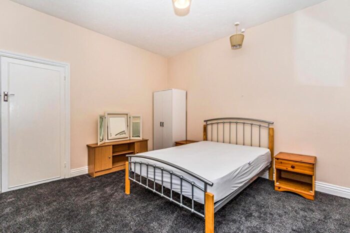 2 Bedroom Apartment To Rent In Copnor Road, Portsmouth, PO3