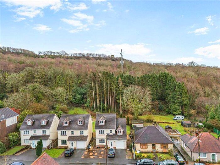 4 Bedroom Detached House For Sale In Mount Pleasant, Tonna, Neath, SA11