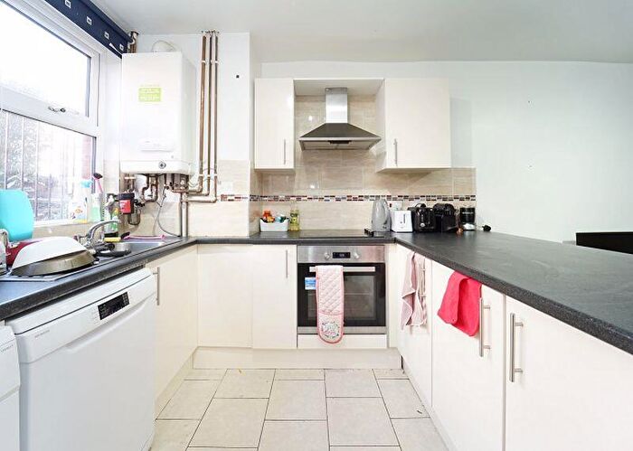 3 Bedroom Terraced House To Rent In Pearson Grove, Leeds, LS6