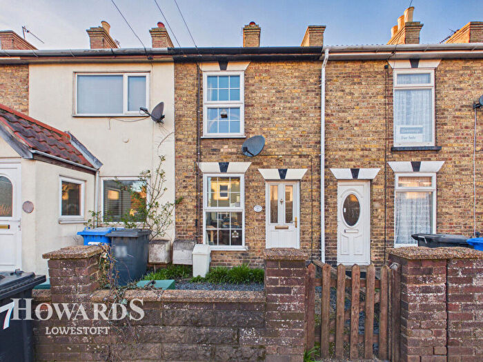 2 Bedroom Terraced House For Sale In London Road, Kessingland, NR33