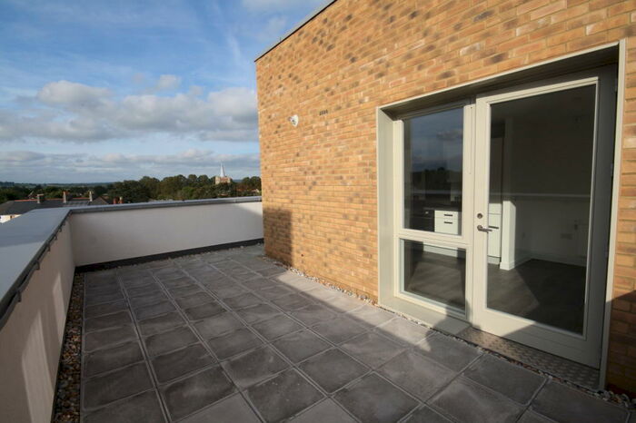 1 Bedroom Apartment To Rent In Kidwells Close Maidenhead Berkshire, SL6