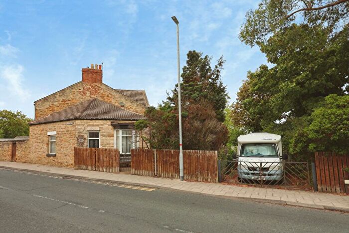 3 Bedroom End Of Terrace House For Sale In Redworth Road, Shildon, DL4