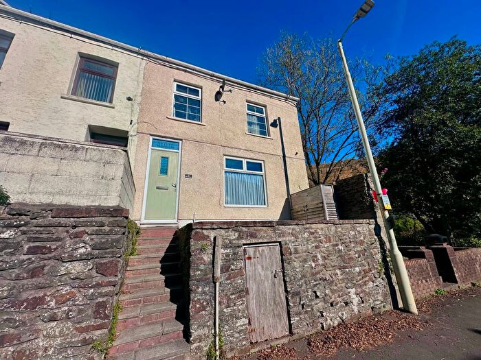 3 Bedroom End Terrace House For Sale In Bryn Cottages, Pontyrhyl, Bridgend, CF32