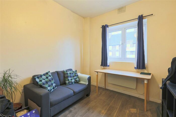 1 Bedroom Apartment To Rent In Camden Road, Holloway, London, N7
