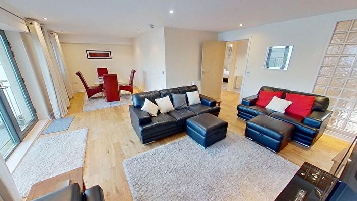 2 Bedroom Flat To Rent In Lower Granton Road, Edinburgh, EH5
