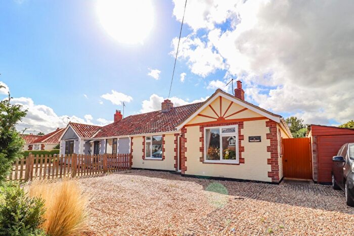 2 Bedroom Semi-detached Bungalow For Sale In Church Road, Colkirk, Fakenham, Norfolk, NR21