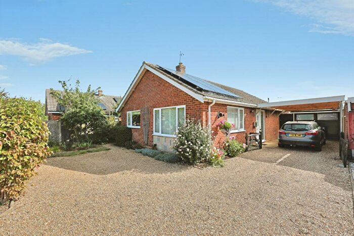 2 Bedroom Detached Bungalow For Sale In Mill Street, Mattishall, Dereham, NR20