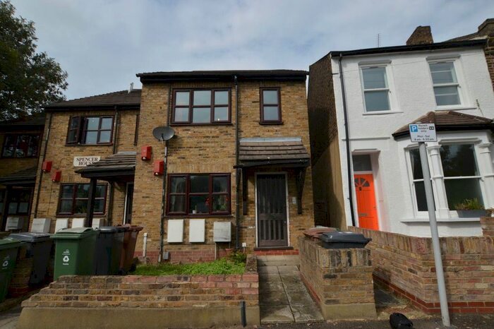 1 Bedroom Flat To Rent In Grosvenor Rise East, Walthamstow, E17