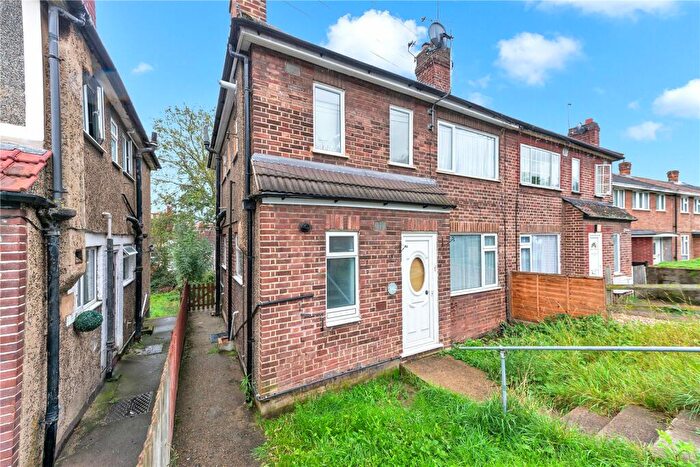 2 Bedroom Maisonette To Rent In Holly Hill Road, Erith, London, DA8