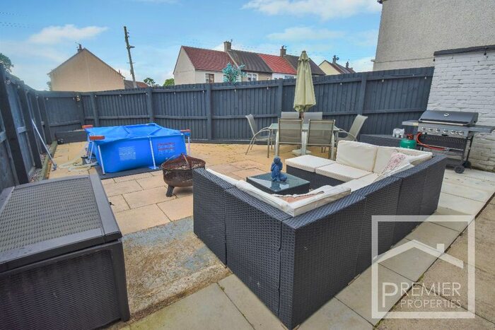 3 Bedroom End Of Terrace House For Sale In Drumvale Drive, Chryston, Glasgow, G69