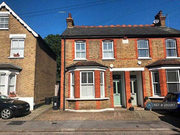 2 Bedroom Semi-Detached House To Rent In West Grove, Woodford Green, IG8