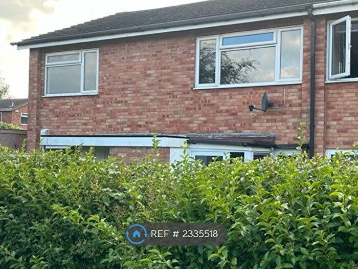 2 Bedroom Maisonette To Rent In Wynfield Gardens, Birmingham, B14