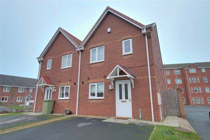 3 Bedroom Semi-Detached House To Rent In Hillwood Court, Thornaby, Stockton-On-Tees TS17