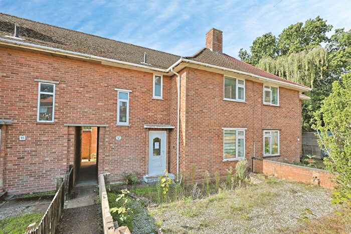 6 Bedroom Semi-Detached House For Sale In Coniston Close, Norwich, NR5