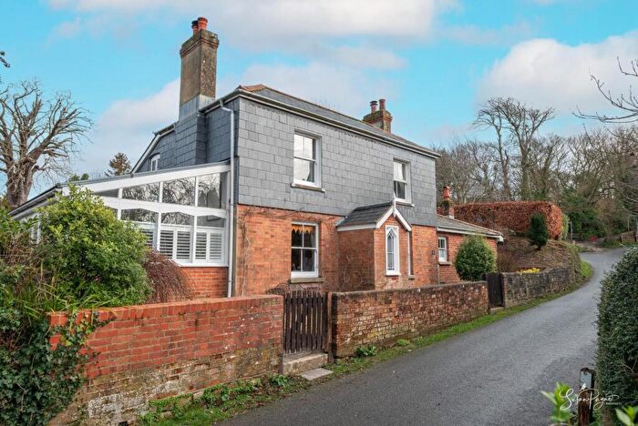 4 Bedroom Detached House For Sale In Clatterford Shute, Carisbrooke, PO30