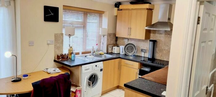 Studio To Rent In Wolves Lane, Palmers Green, London, N13