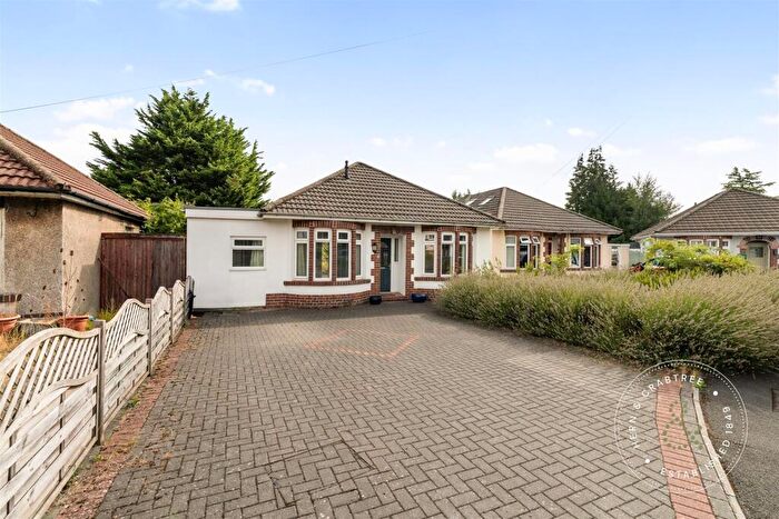 2 Bedroom Detached Bungalow For Sale In Westfield Avenue, Heath, Cardiff, CF14