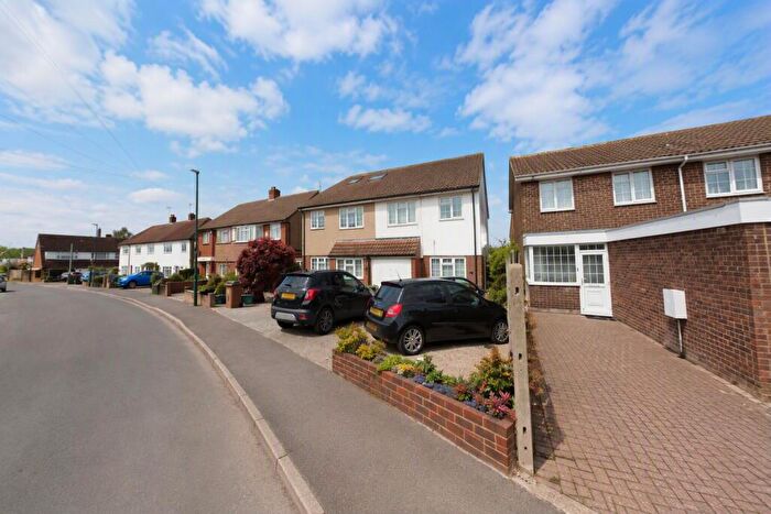 2 Bedroom Semi Detached House To Rent In Hilldale Road, Sutton, SM1