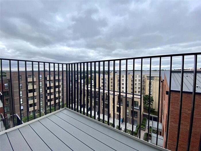 2 Bedroom Apartment To Rent In Carraway Street, Reading, RG1