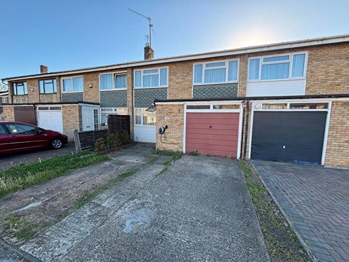 3 Bedroom Terraced House To Rent In Circuit Lane, Reading, RG30